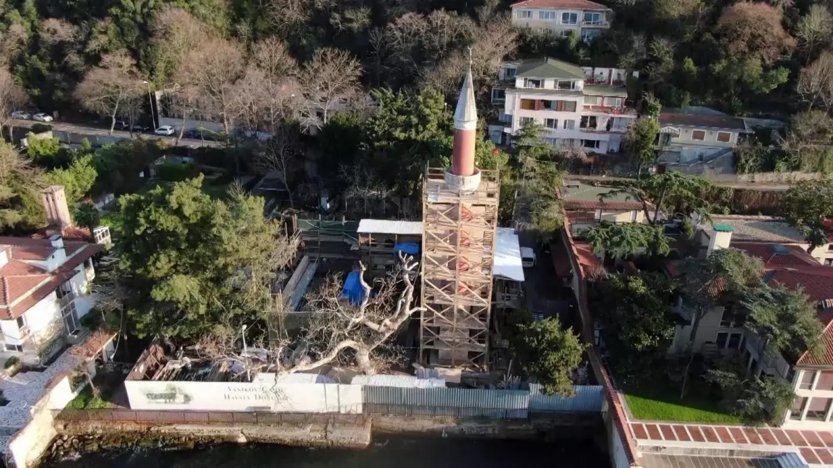 Vaniköy Camii\'ndeki restorasyon çalışmaları havadan görüntülendi