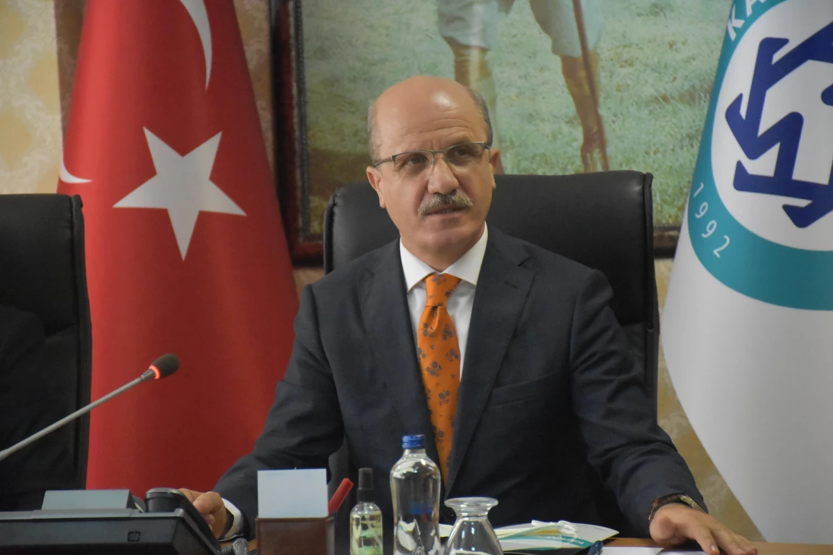 YÖK Başkanı Prof. Dr. Özvar: "Eğitim-öğretim devam ediyor"