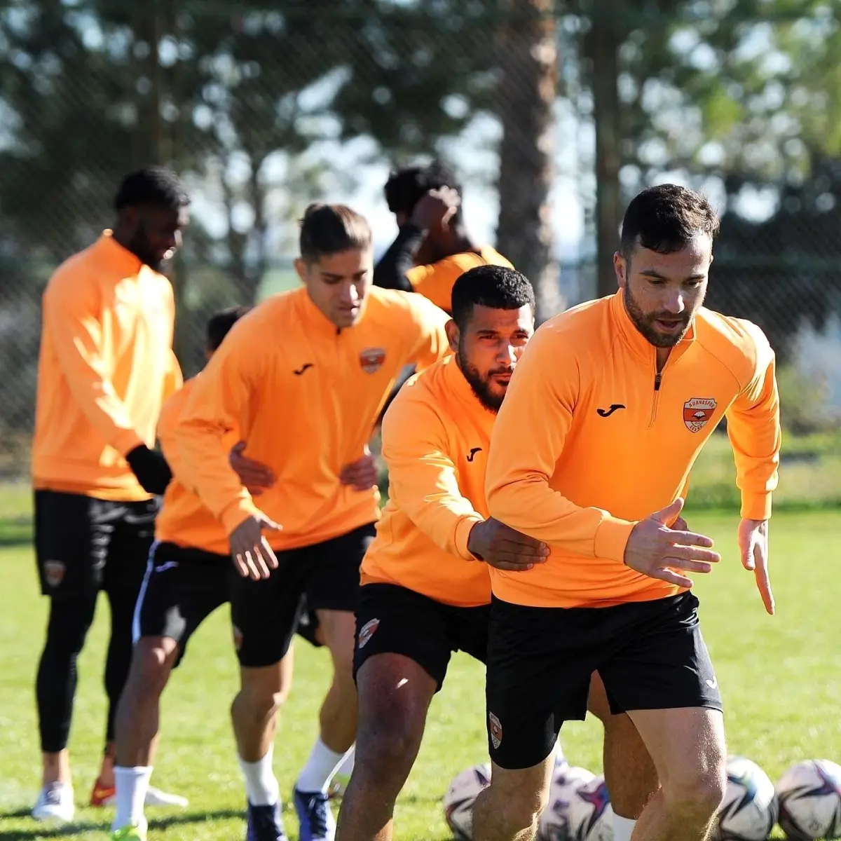 Son dakika haberleri: Adanaspor\'da 3 futbolcunun koronavirüs testi pozitif çıktı