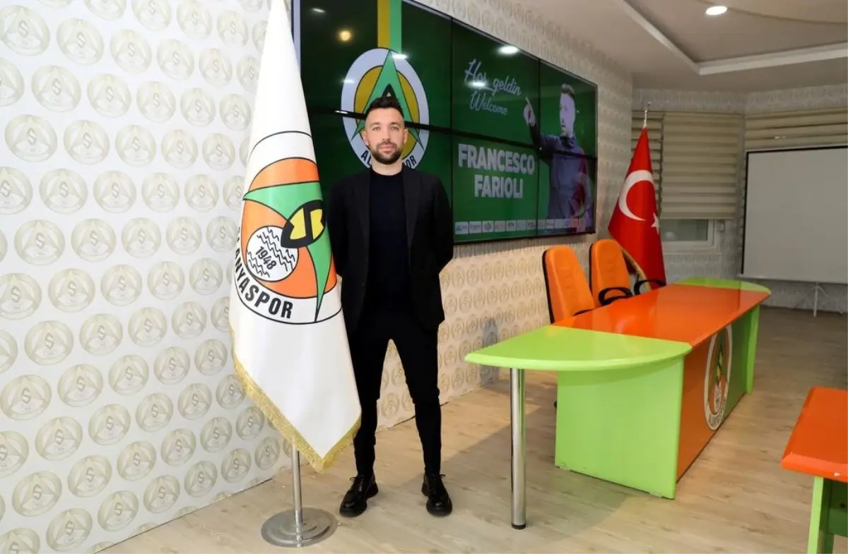 Alanyaspor\'da korona virüs şoku: 7\'si futbolcu 12 pozitif