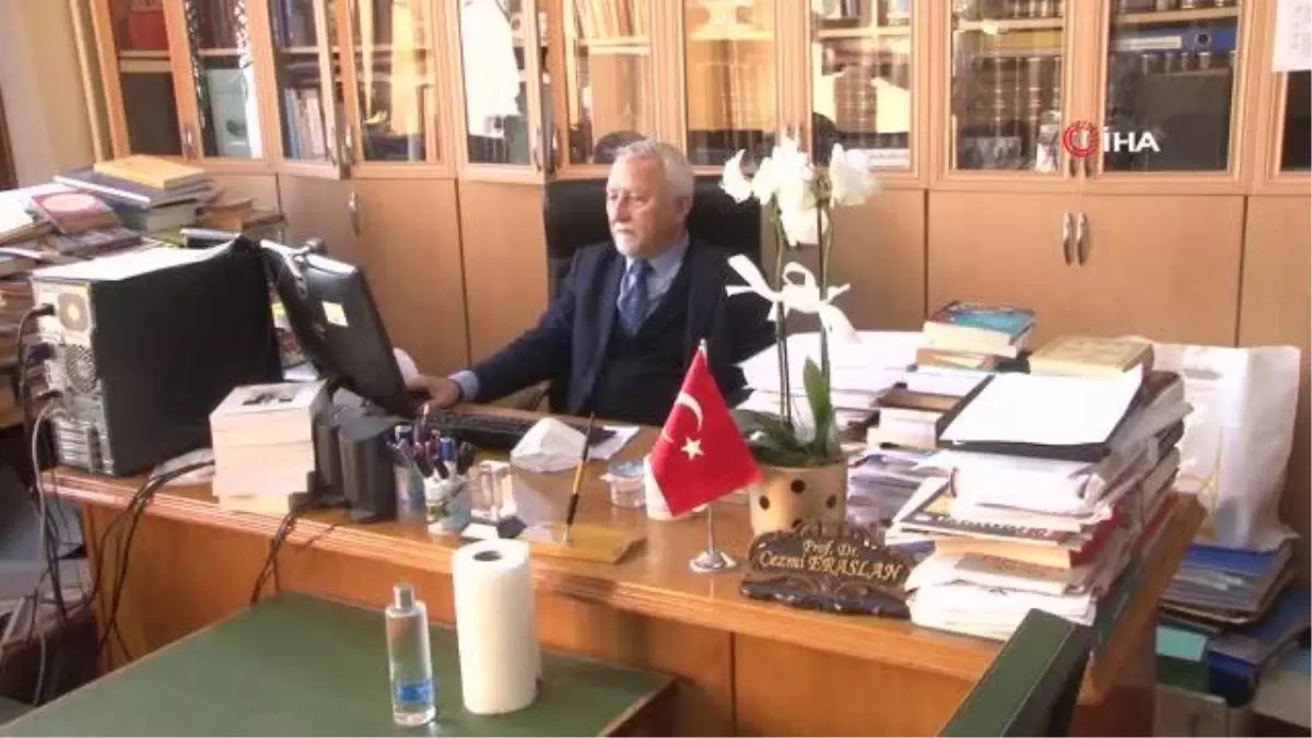 Doktor Sadık Ahmet\'in hayatı, doğumunun 75\'inci yılında kitaplaştırıldı