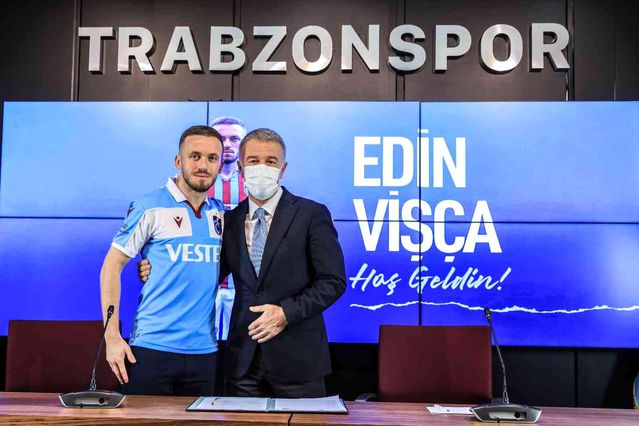 Edin Visca için imza töreni düzenlendi