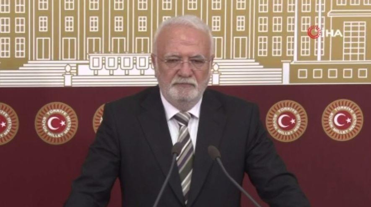"Emekliler enflasyon farklarından faydalanırken sadece milletvekilleri bu farklardan faydalanamıyor"
