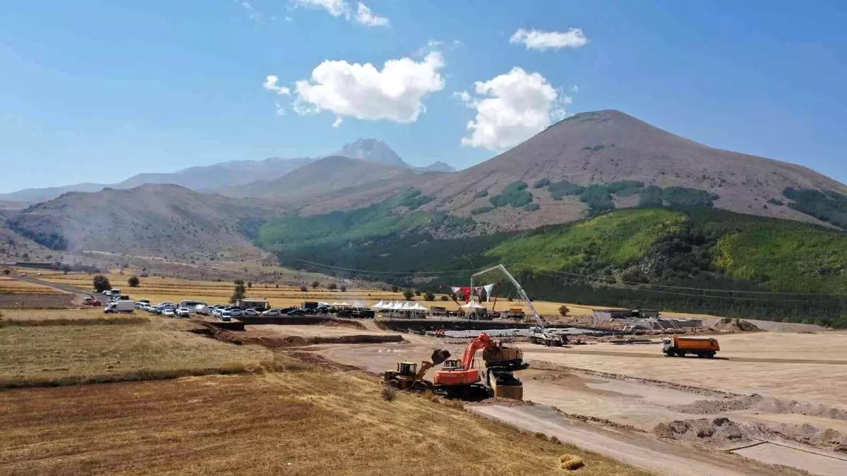 Erciyes\'te 4 yeni otel daha hizmete açıldı