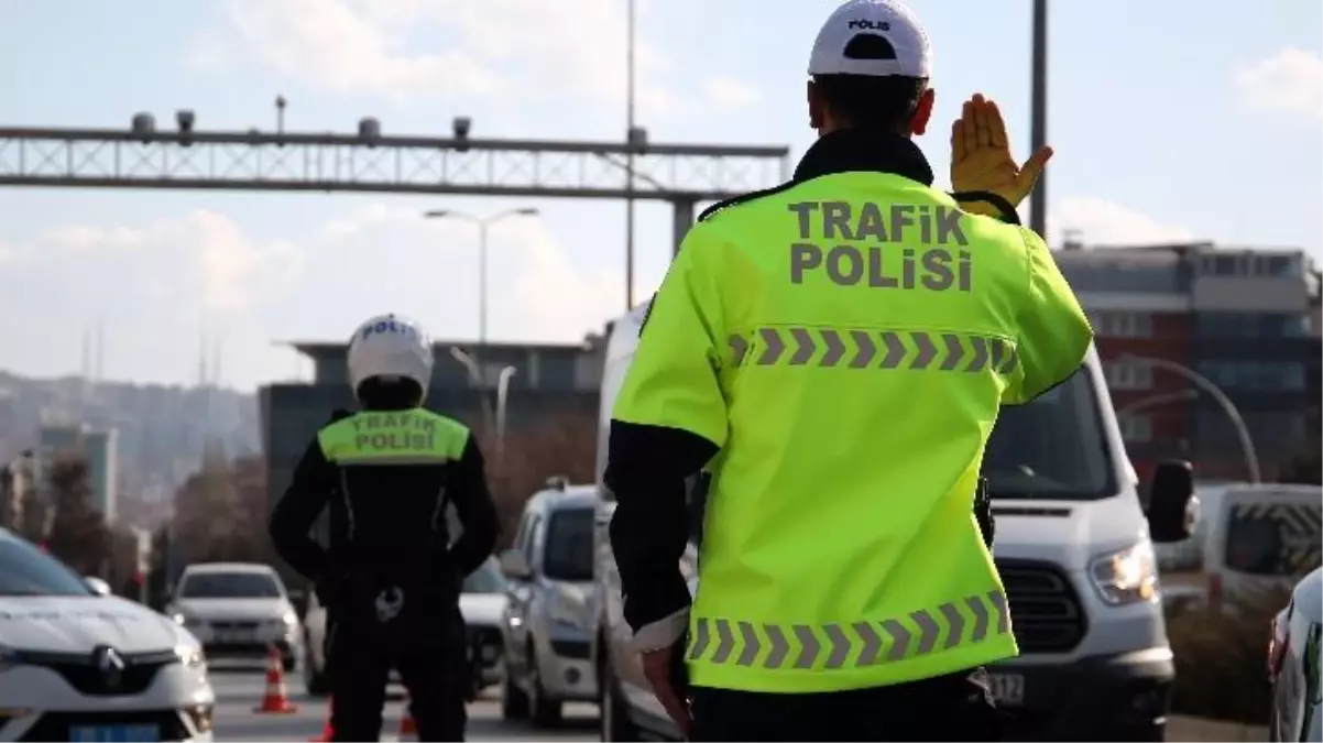 Milyonlarca sürücüyü ilgilendiren örnek niteliğinde karar! Emniyet kemeri cezası plakaya kesildiği için iptal edildi