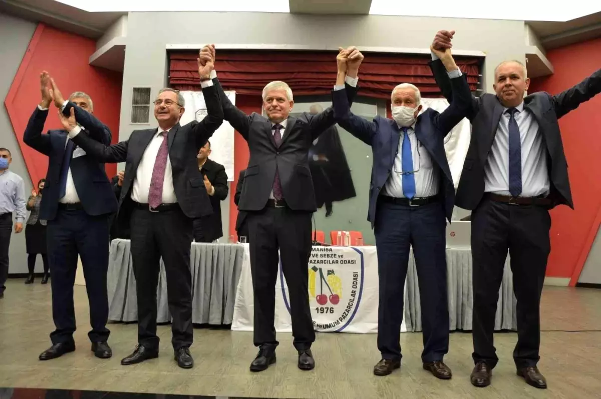 Pazarcılarda bu sefer yumruklar yerine alkışlar konuştu