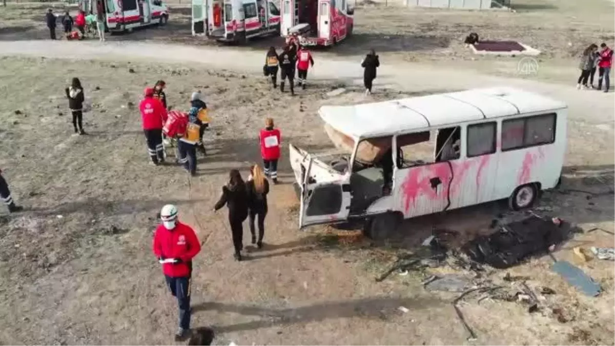 Sağlık çalışanlarının tatbikatı gerçeğini aratmadı