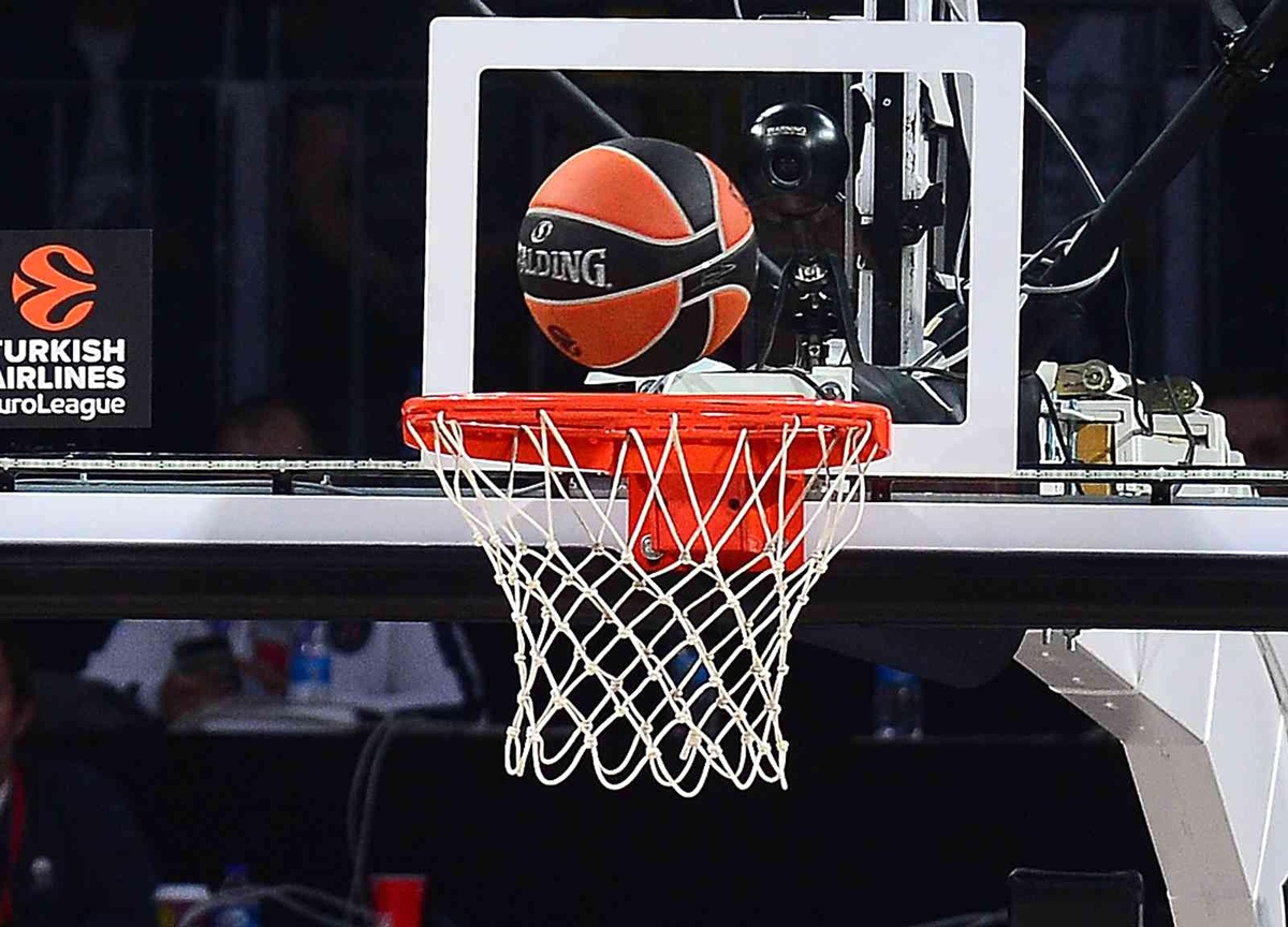 THY Euroleague\'de tüm maçlar korona virüsten dolayı ertelendi