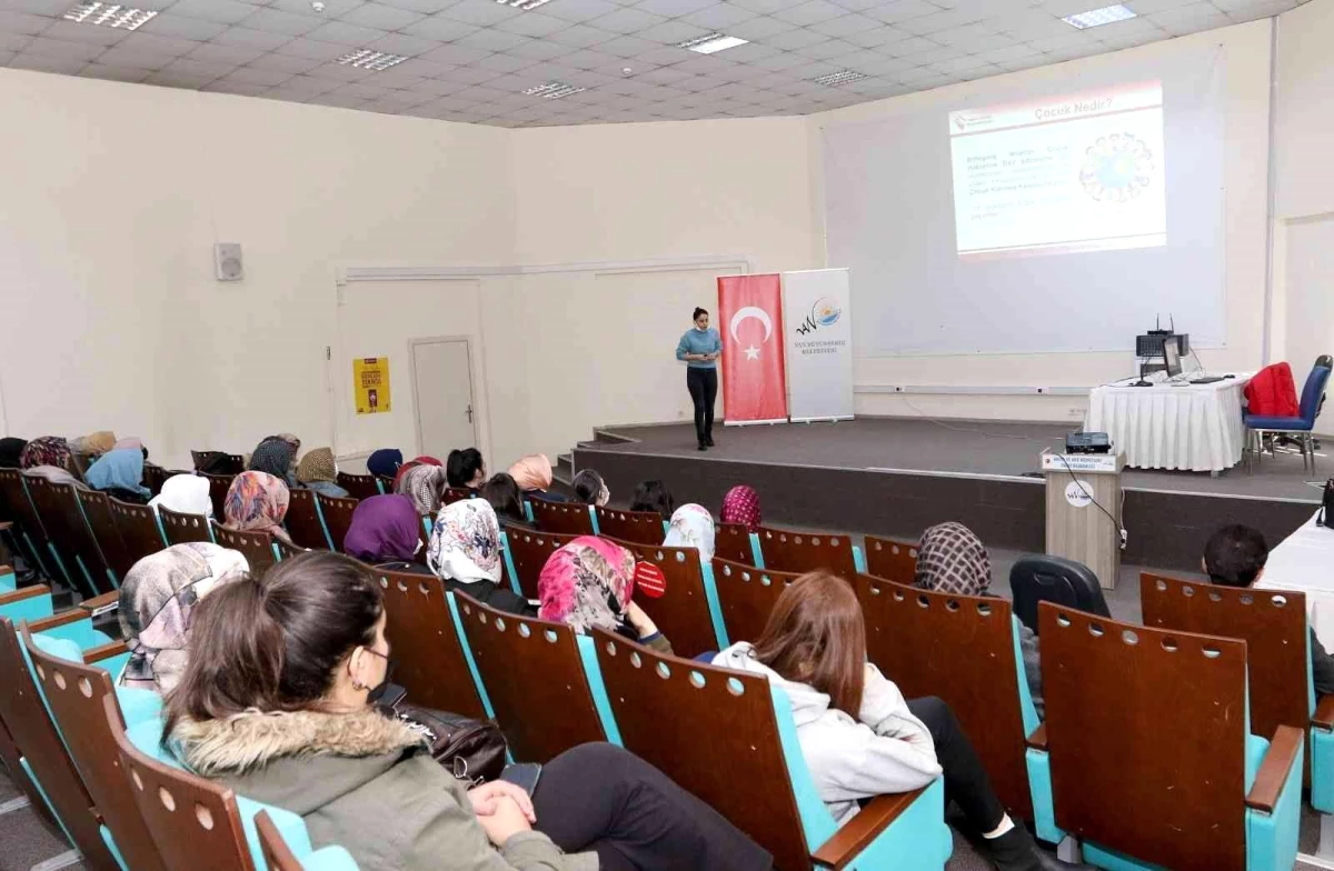 Van Büyükşehir\'in aileleri bilinçlendirme seminerleri sürüyor