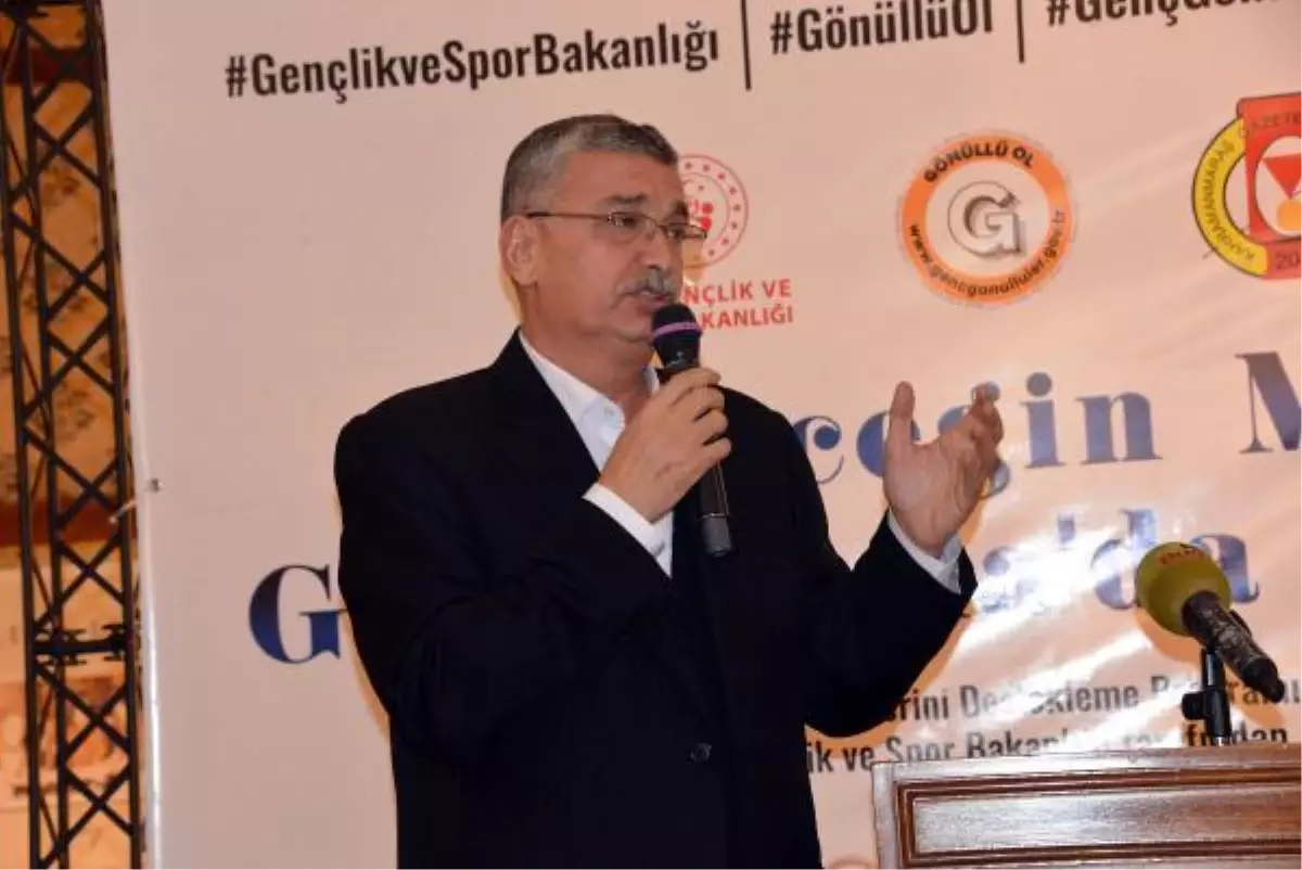 AK Parti\'li Güvenç: Nerede bir mazlum hareketi olsa ya Rus ya da Amerikan askeri indiriyorlar