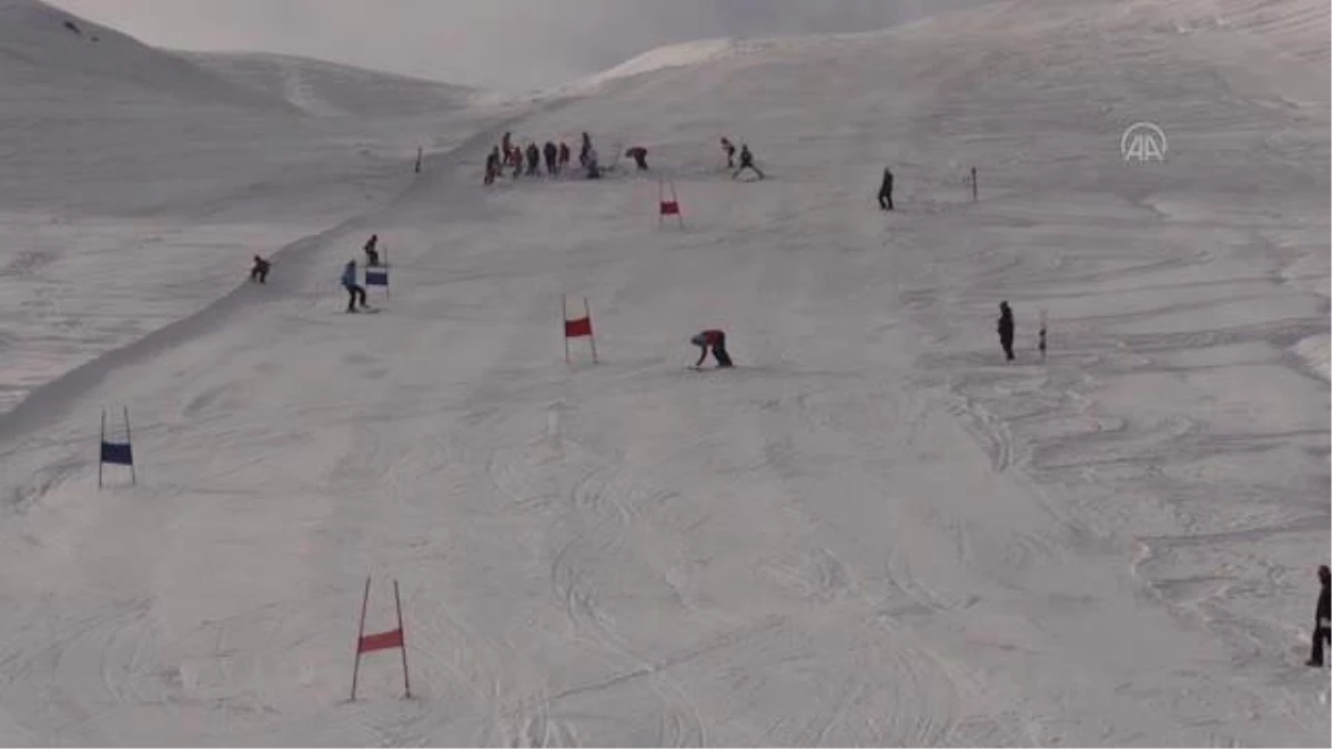 Alp Disiplini Kayak İl Birinciliği Yarışması" düzenlendi