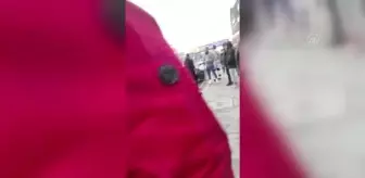 Avcılar'da kaldırıma çıkan otomobilin çarpması sonucu bir yaya yaralandı