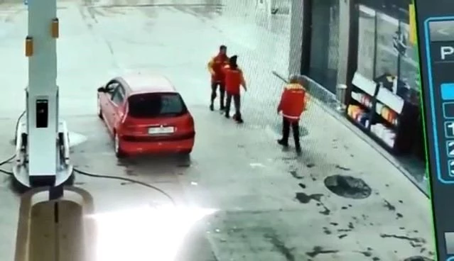 Bursa'da pompacıların yumruk yumruğa kavgası kamerada