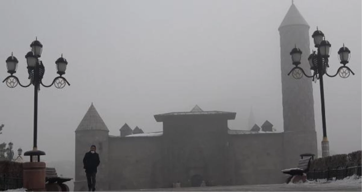 Erzurum\'da yoğun sis