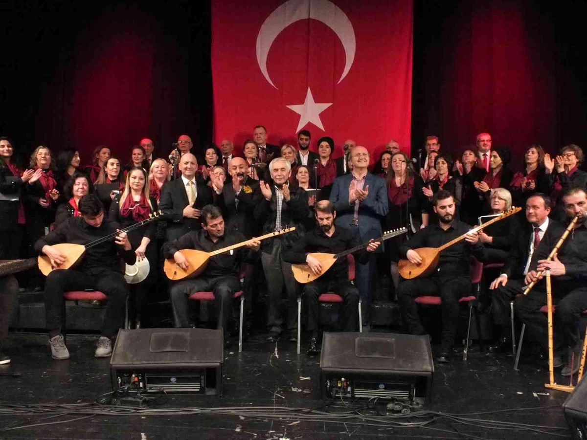 Gençleşen Türküler\'de 10\'uncu yıl coşkusu