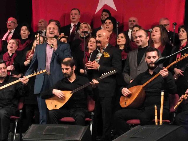 Gençleşen Türküler'de 10'uncu yıl coşkusu