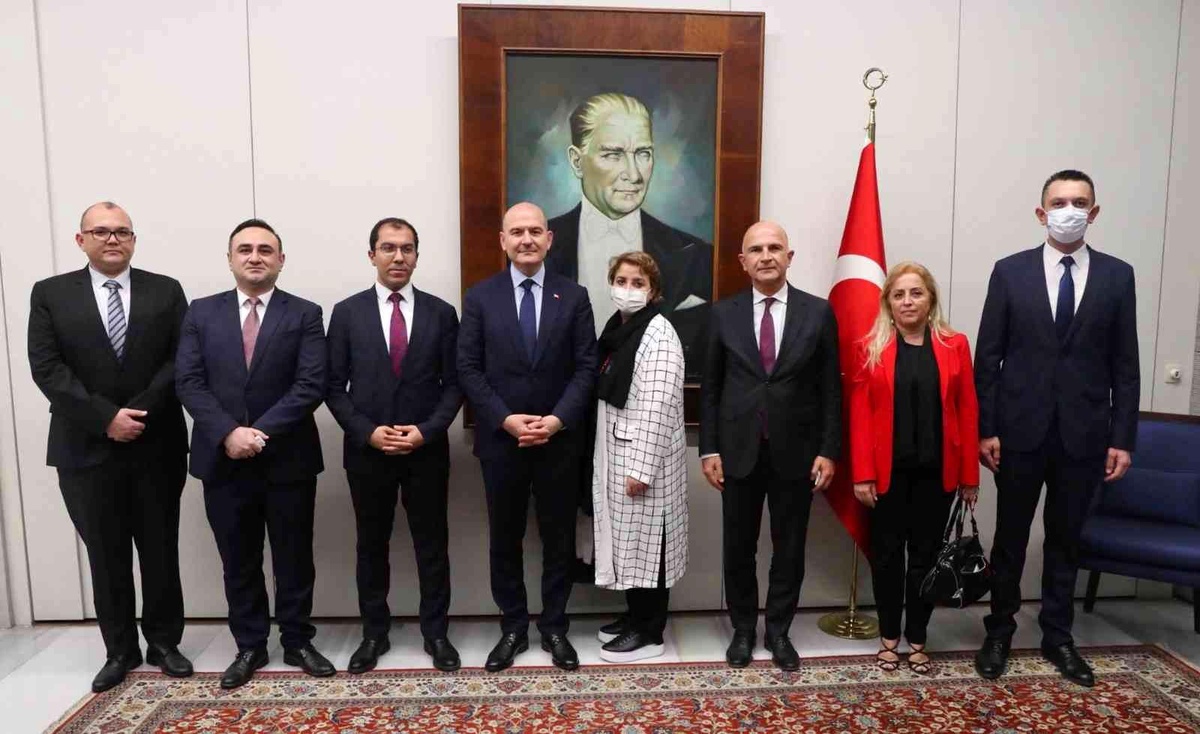 Son dakika haberleri! İçişleri Bakanı Soylu, Türkiye\'nin Dakka Büyükelçiliğini ziyaret etti