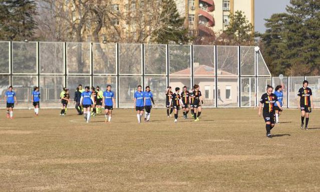 Kayseri Kadın Futbol Kulübü - İlkadım Belediye Yabancılar Pazarı Spor: 2-1