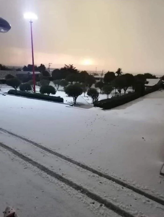 Meksika şehrine tarihte ilk kez kar yağdı! Vatandaşlar büyük şaşkınlık yaşadı
