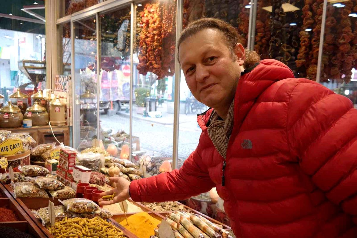 "Virüse karşı koruyucu madde girmemiş gıdalarla doğal beslenmeliyiz"