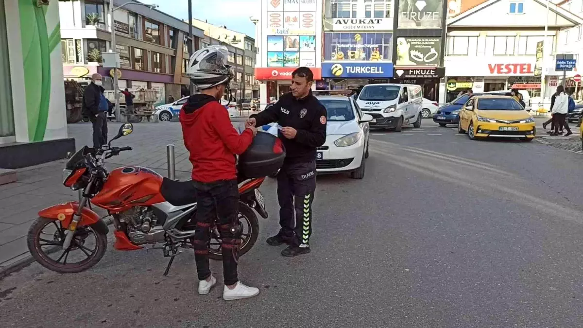 Yeni yılın ilk motor denetiminde 17 sürücüye 2 bin TL ceza