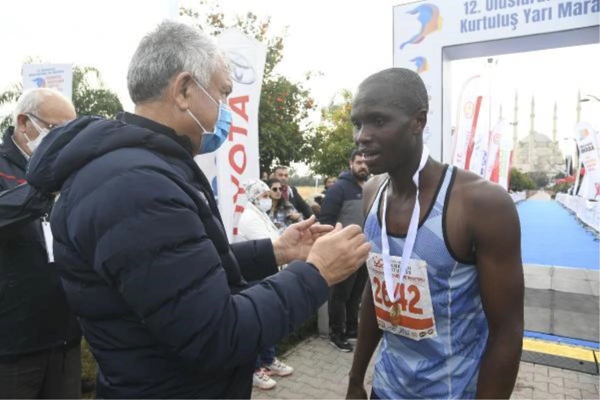 12\'nci Uluslararası 5 Ocak Adana Kurtuluş Yarı Maratonu ve Halk Koşusu tamamlandı (2)