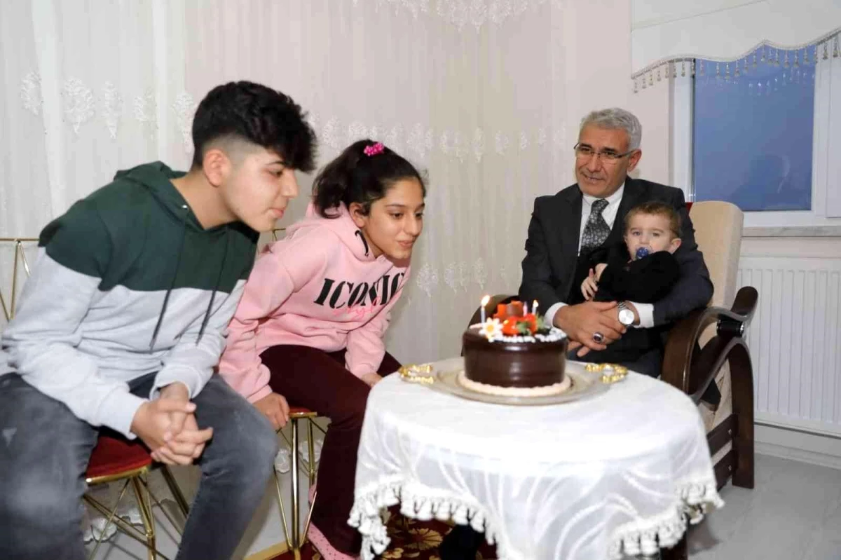 Başkan Güder\'den yetim kardeşlere doğum günü sürprizi