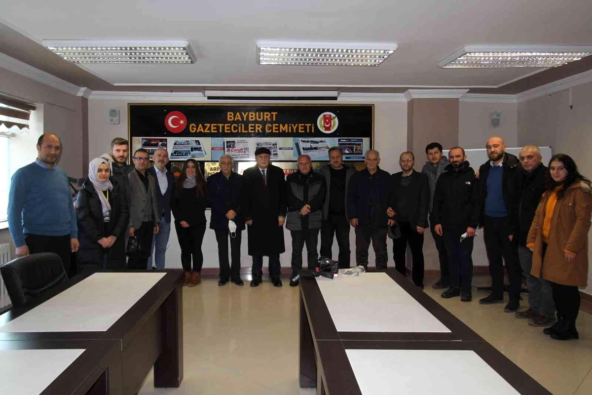 Başkan Pekmezci\'den BGC\'ye \'10 Ocak\' ziyareti