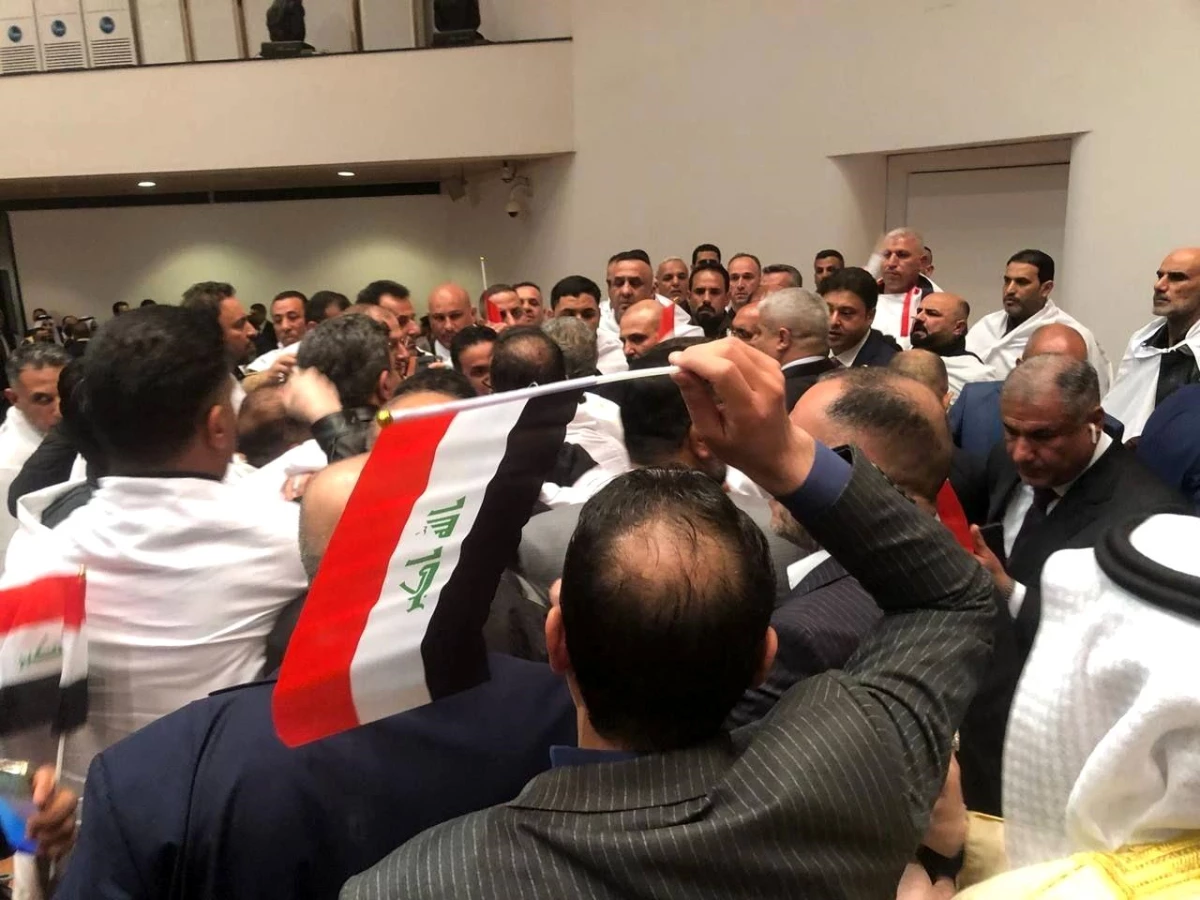 Irak\'ta Muhammed Halbusi yeniden Meclis Başkanı seçildi