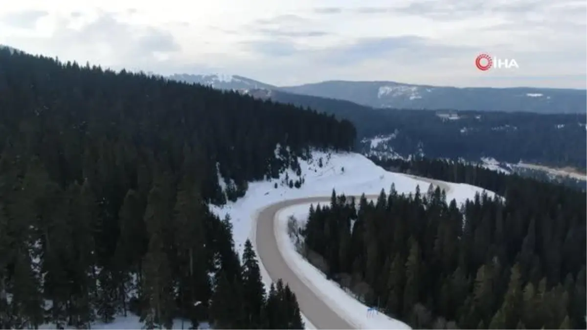 Kar manzarası ile mest eden Ilgaz Dağı böyle görüntülendi