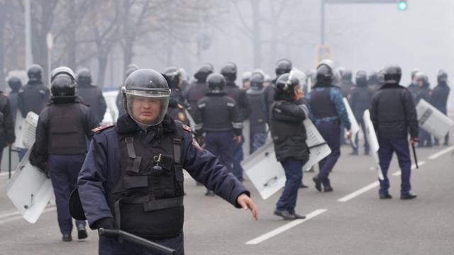 Kazakistan'da yakalanan protestocular arasında çok sayıda yabancı uyruklu kişi tespit edildi