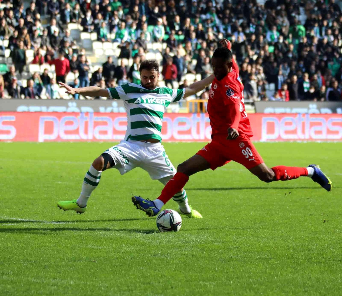 Leke James, Sivasspor\'da siftah yaptı