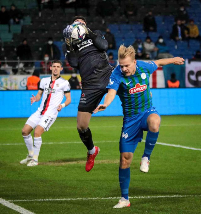 Spor Toto Süper Lig: Ç.Rizespor: 0 Beşiktaş: 0 (Maç devam ediyor)