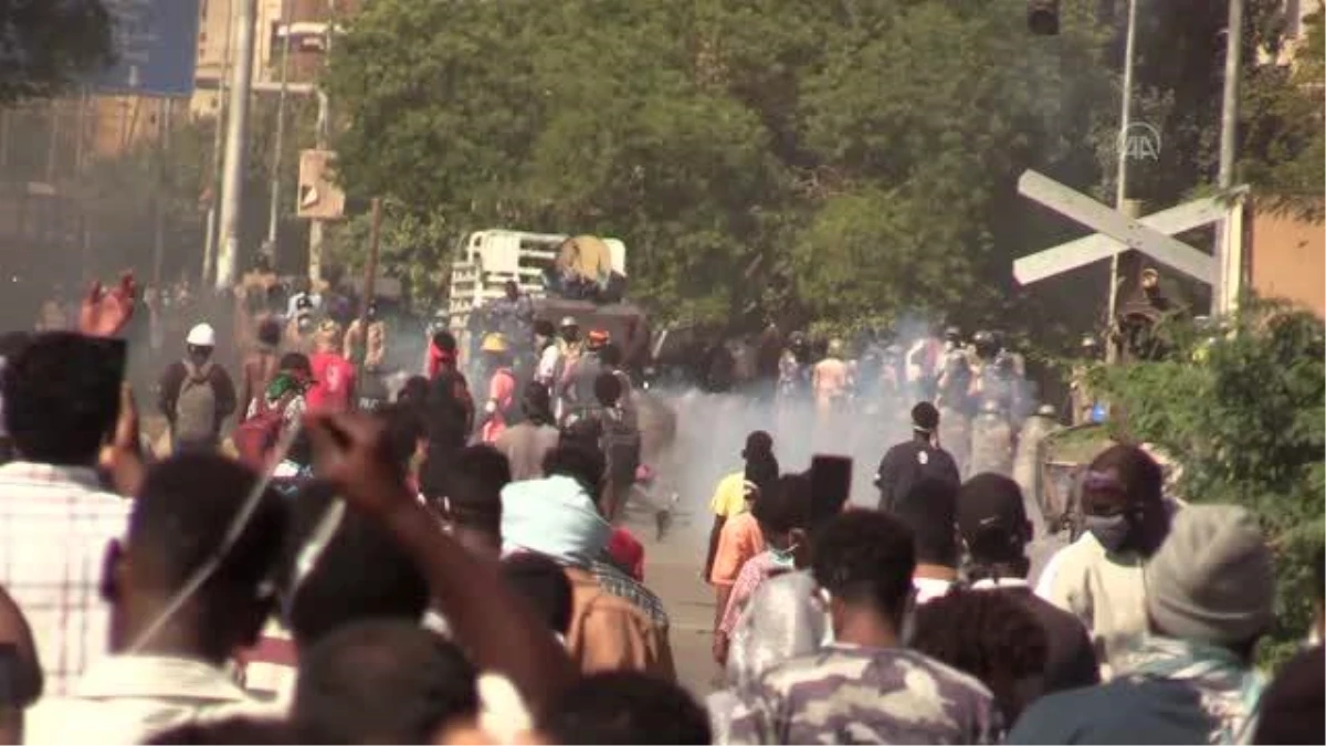 Sudan\'da askeri yönetim karşıtı protestolar sürüyor