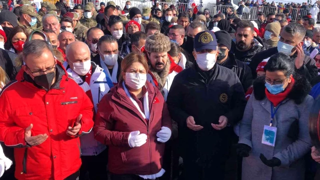 Son dakika haberi | Türkiye Sarıkamış'ta şehitlerine yürüyor