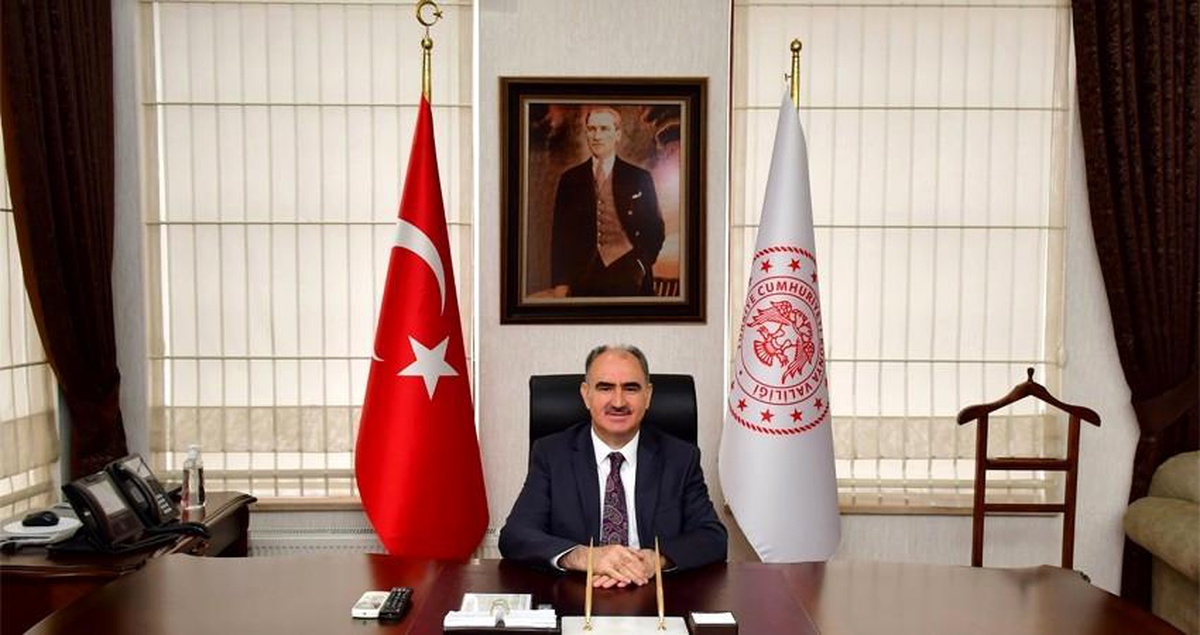 Vali Özkan 10 Ocak Çalışan Gazeteciler Günü\'nü kutladı