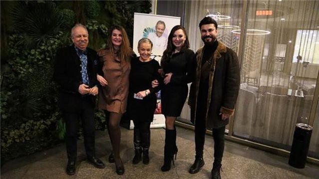 Yerli Angelina Jolie Umut Akyürek'ten farklı tarzlar geliyor