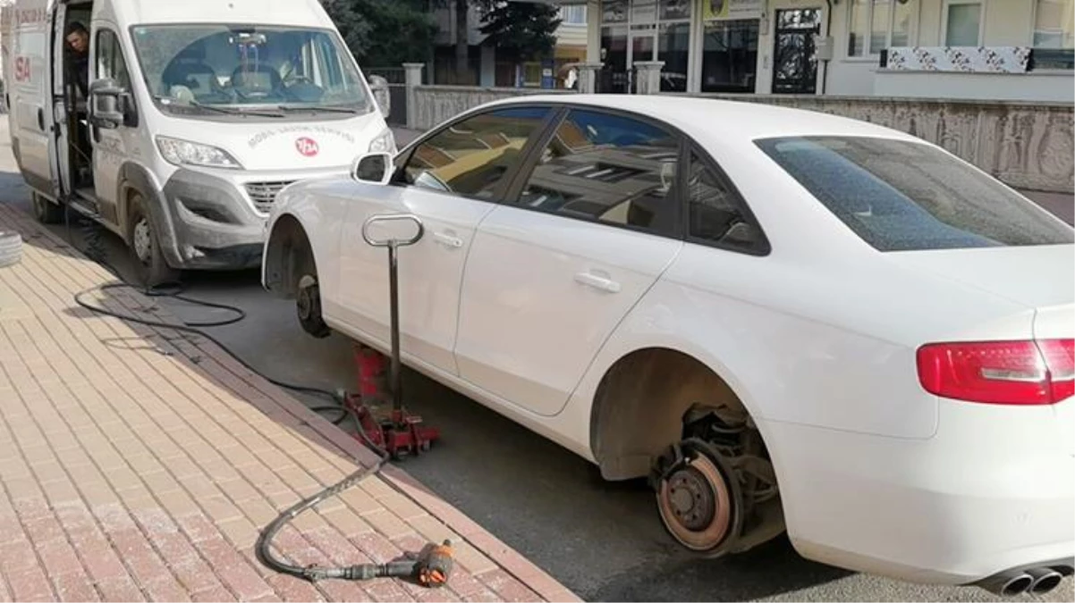 Sevgilisiyle tartıştı, hırsını araba lastiklerinden çıkardı! 13 aracın lastiklerini kesip adının baş harflerini yazdı