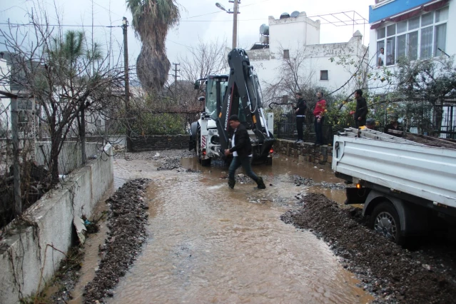 Bodrum'u sel vurdu, evleri su bastı, hamile kadının korkudan sancısı tuttu