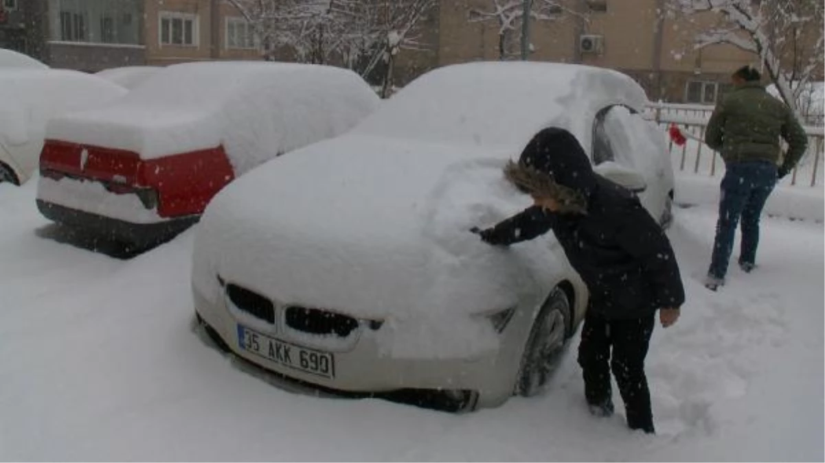 Muş\'ta 261 köy yolu ulaşıma kapandı