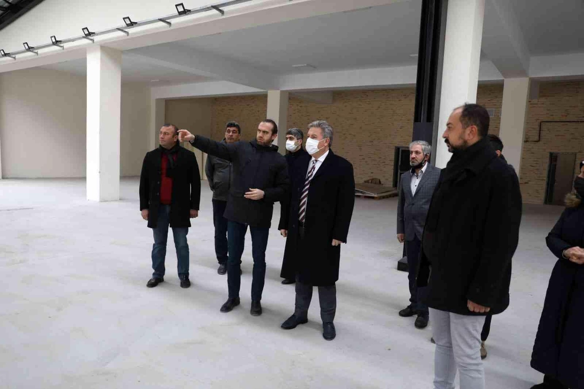 Selçuklu Pazar Yeri ve Sosyal Tesisi hizmet vermeye hazırlanıyor