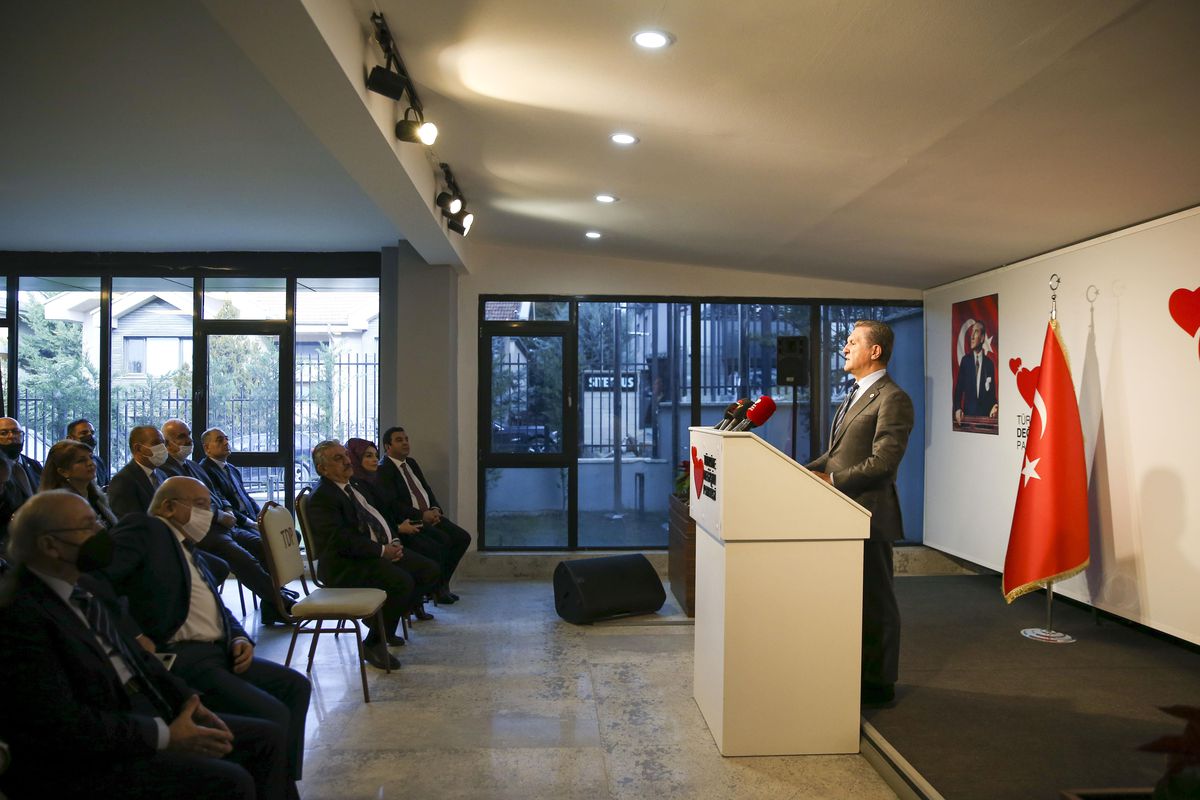 TDP Genel Başkanı Sarıgül, MYK toplantısı öncesinde konuştu Açıklaması