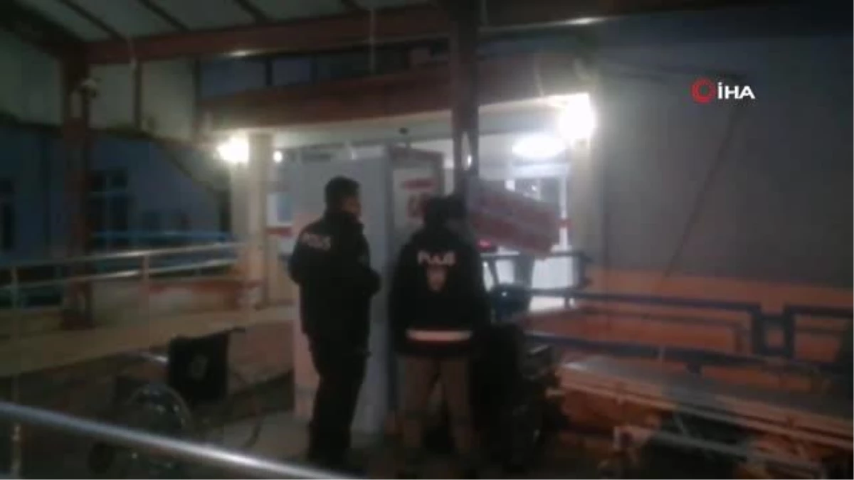 Uyuşturucu satmak için Antalya\'dan Denizli\'ye gelen 2 zehir taciri tutuklandı
