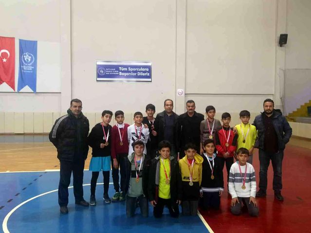 Genç voleybolcular, Türkiye yarı finaline çıktı