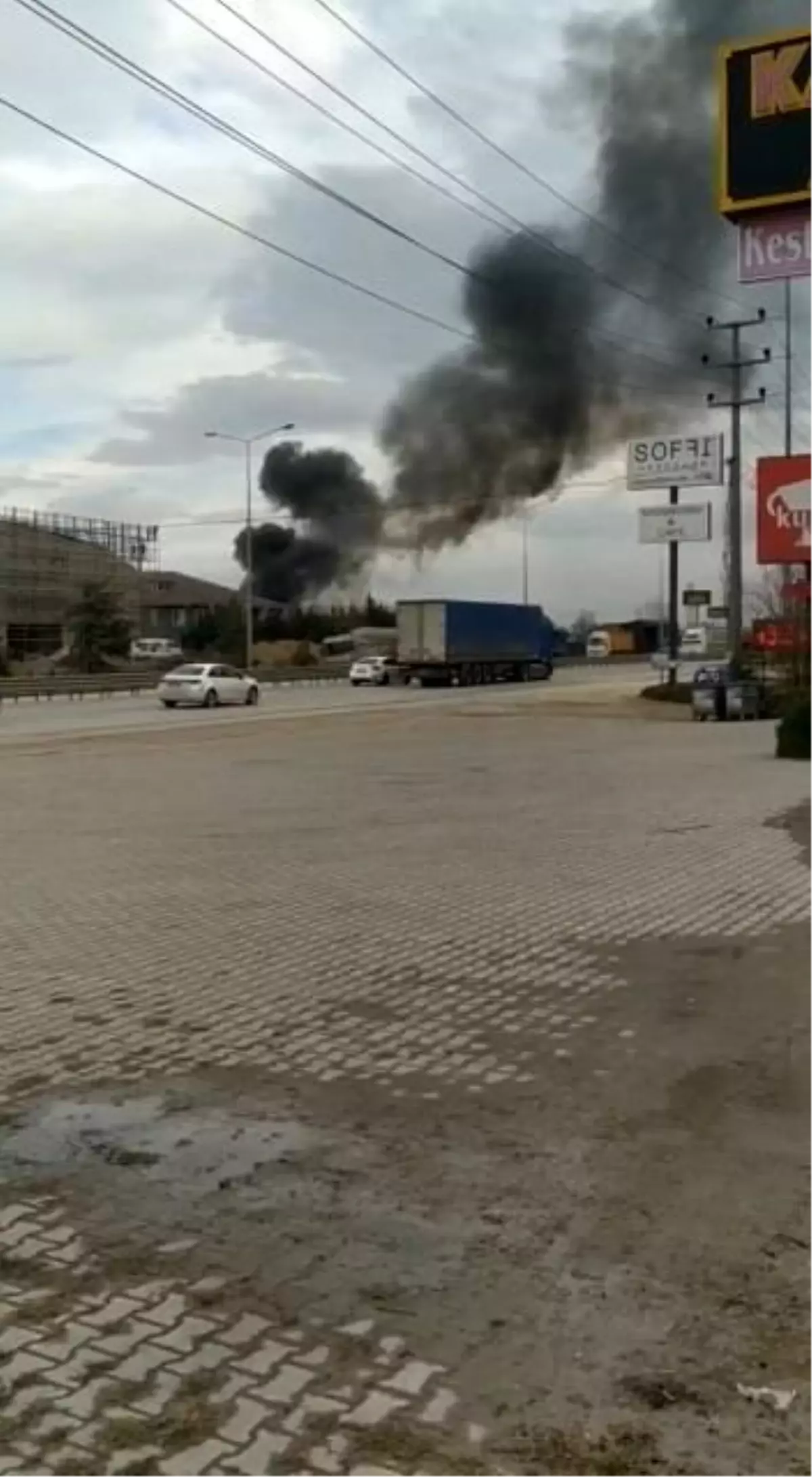 Geri dönüşüm tesisinde korkutan yangın