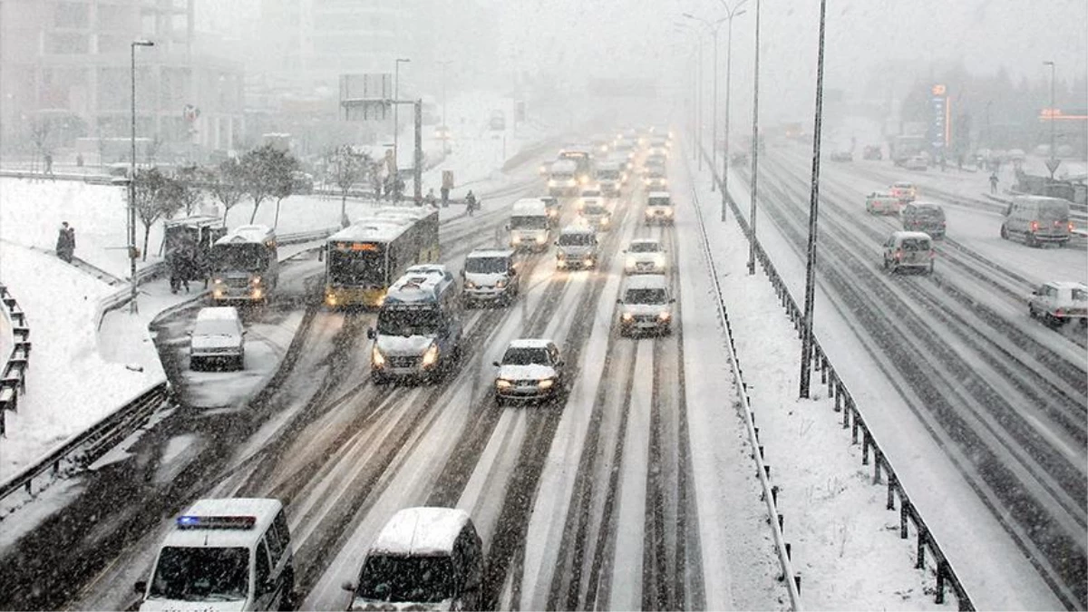 İstanbul\'da kar alarmı! AKOM\'dan uyarı geldi, ekipler teyakkuzda