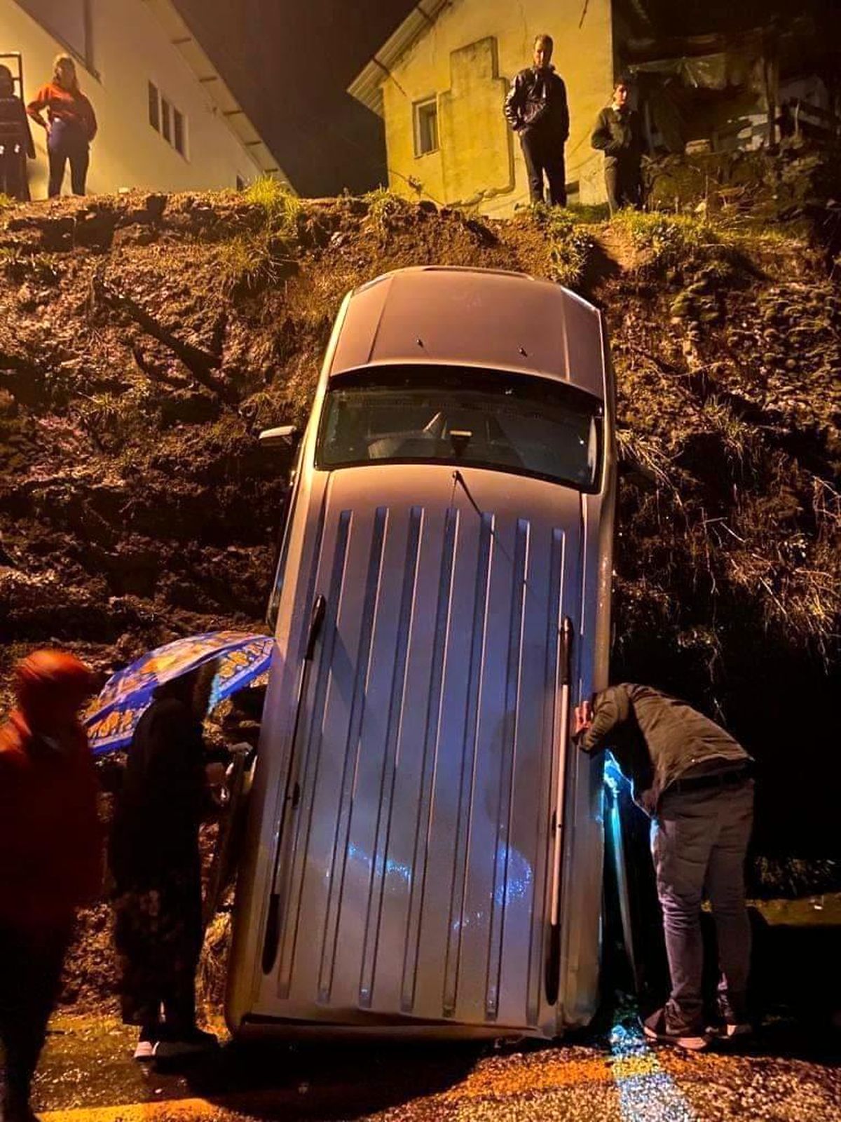Köşk\'te araç şarampole yuvarlandı
