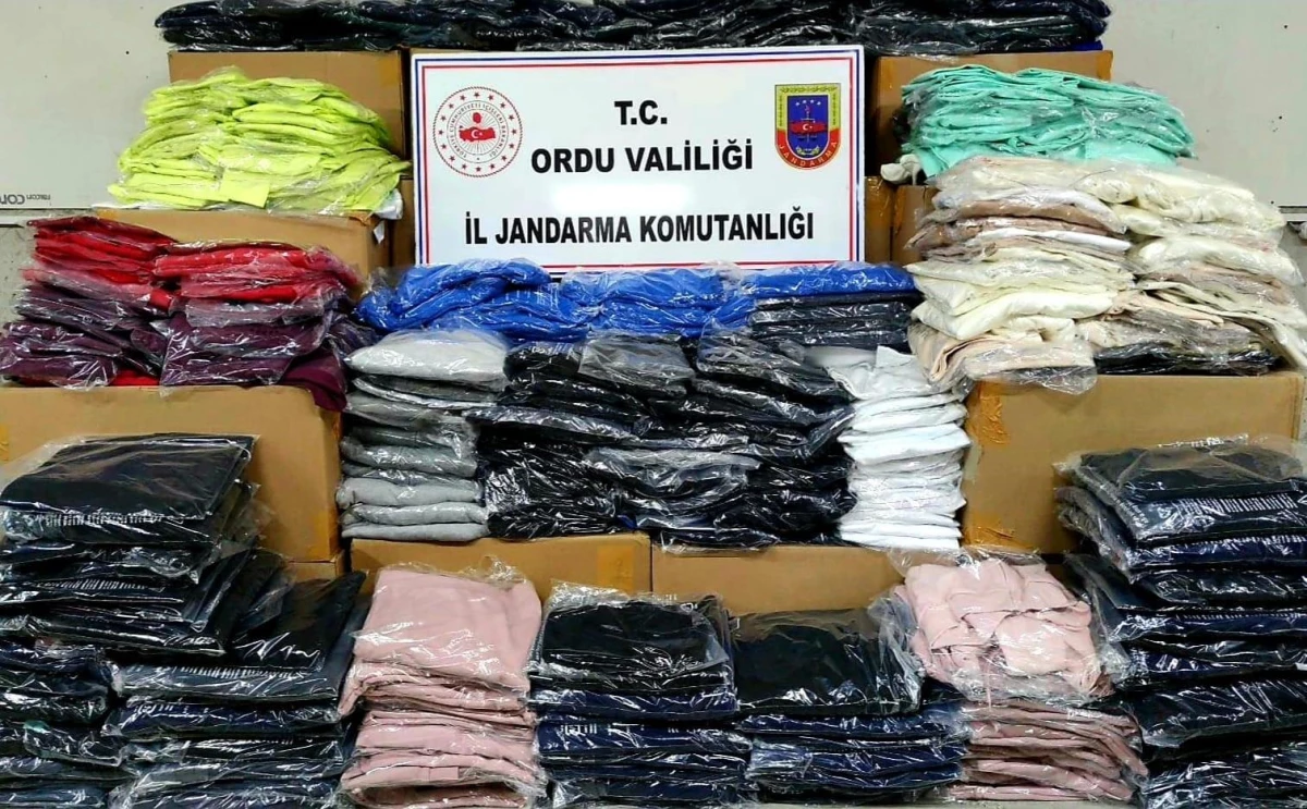 Ordu\'da lisanslı tekstil ürünleri çalan 5 kişi yakalandı