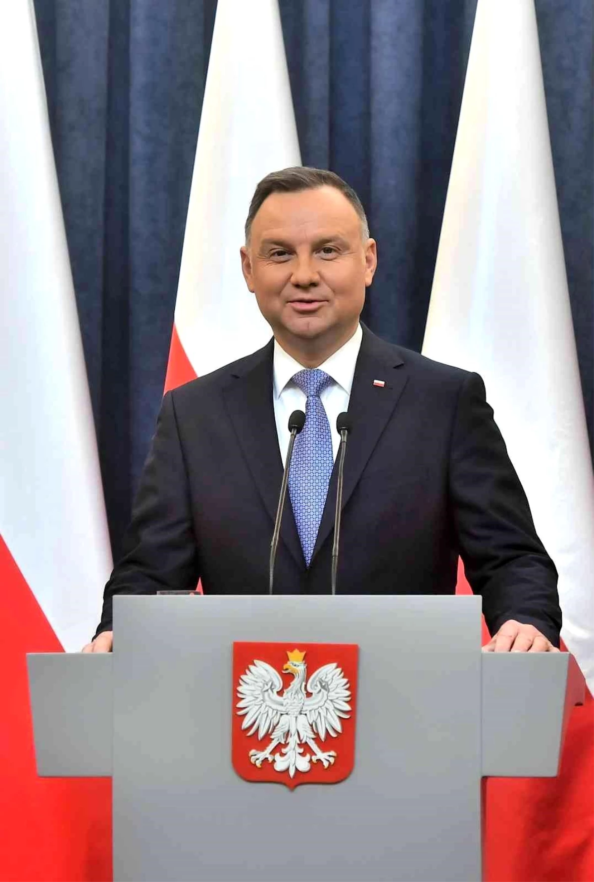 Polonya Devlet Başkanı Duda\'ya "moron" diyen yazar hakkında açılan dava reddedildi