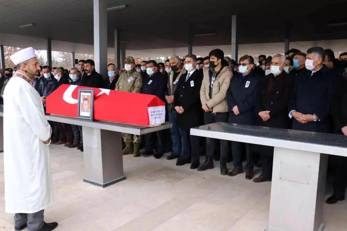 Silah kazasında hayatını kaybeden polis son yolculuğuna uğurlandı